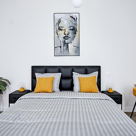 Urban Chic Apartment In The Heart Of מכלן מראה חיצוני תמונה